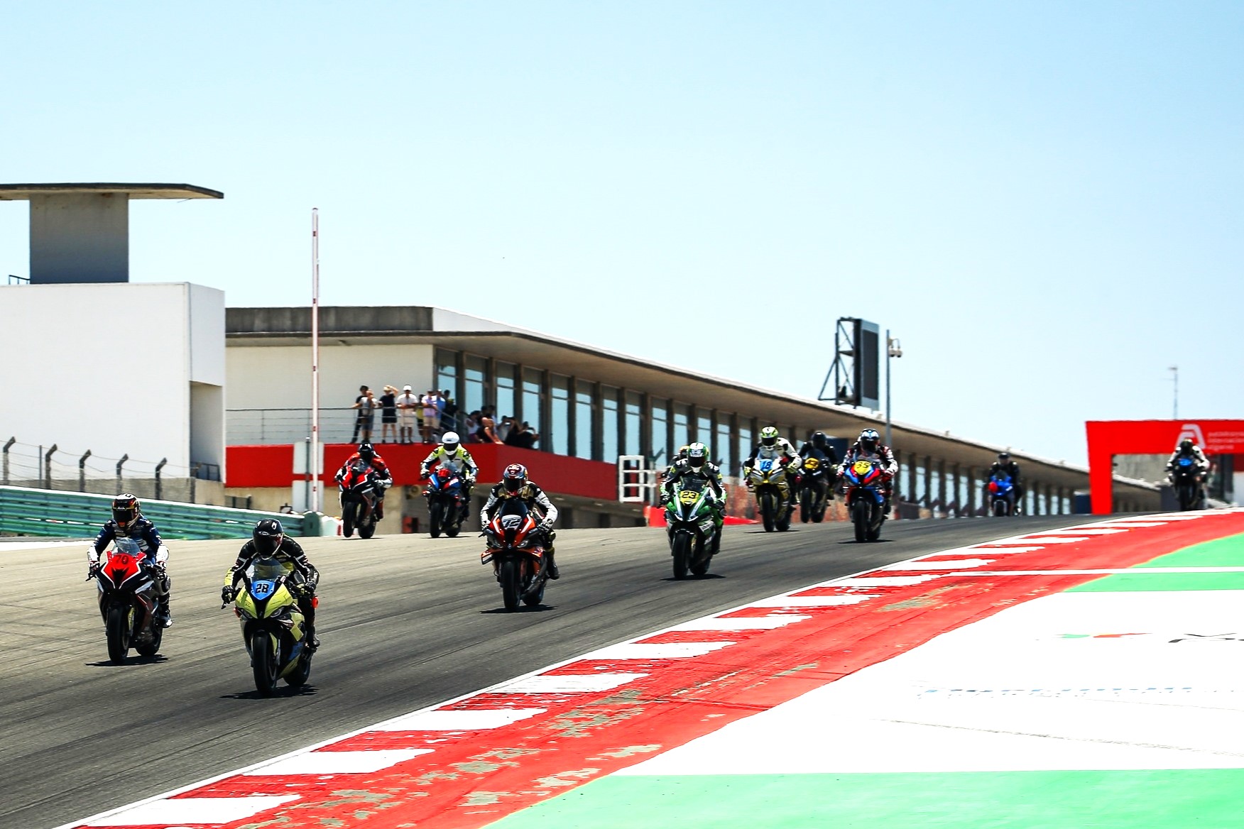 Sul Informação - Nacional de Velocidade de motos volta a passar no Autódromo Internacional do Algarve