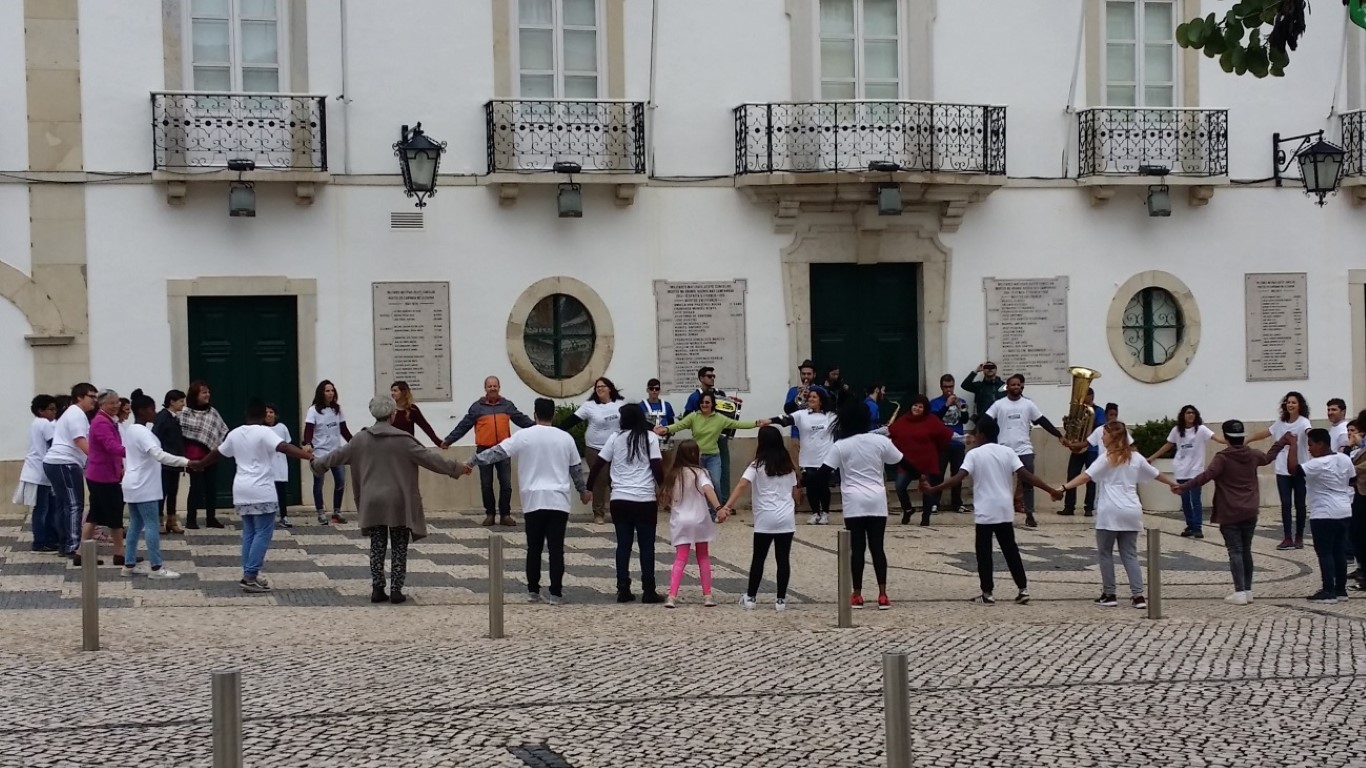 Sul Informação - Combate ao desperdício alimentar inspira movimento em Loulé (com fotos)