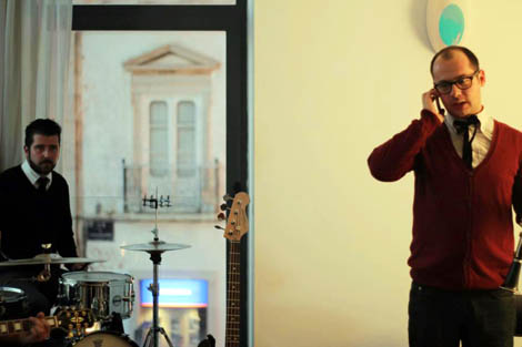 Sul Informação - Há um Hotel em Faro que tem um quarto só para a música