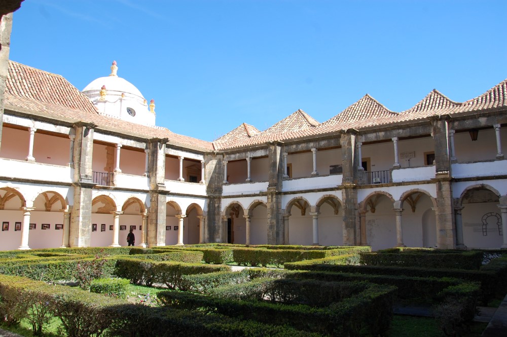Sul Informação - Serralves traz exposição de arte dos anos 1980 ao Museu de Faro