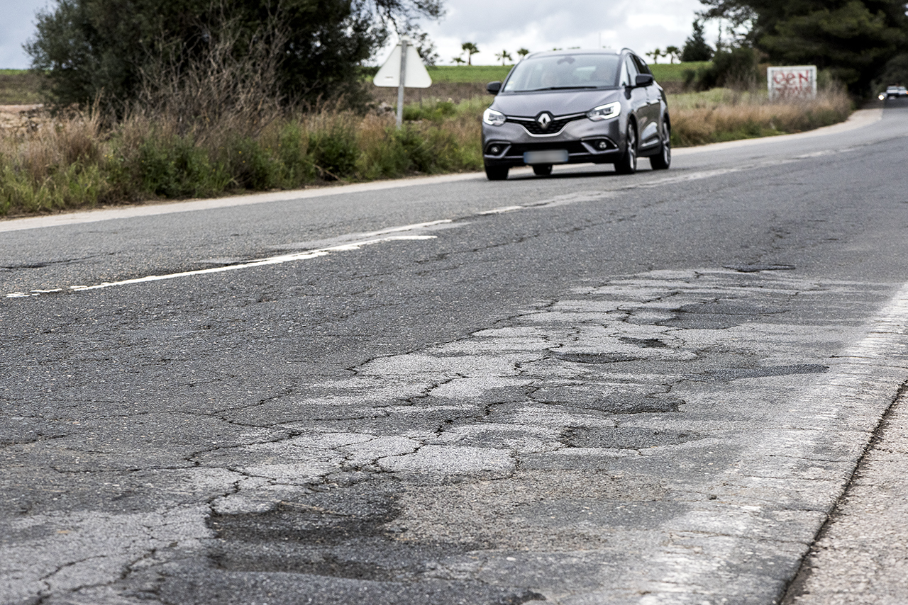 Sul Informação - Esta estrada não é para carros (velhos ou novos)