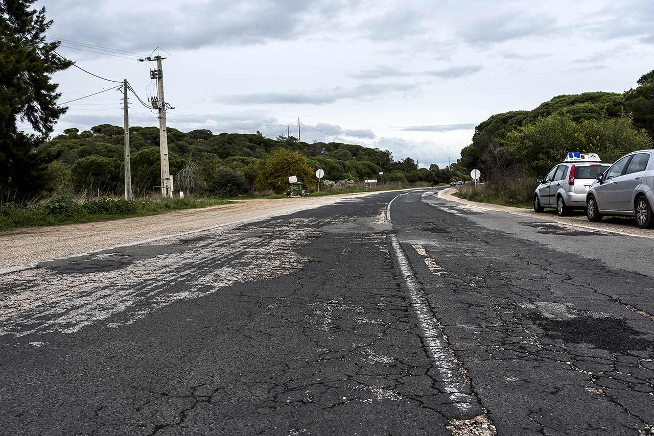 Sul Informação - Esta estrada não é para carros (velhos ou novos)