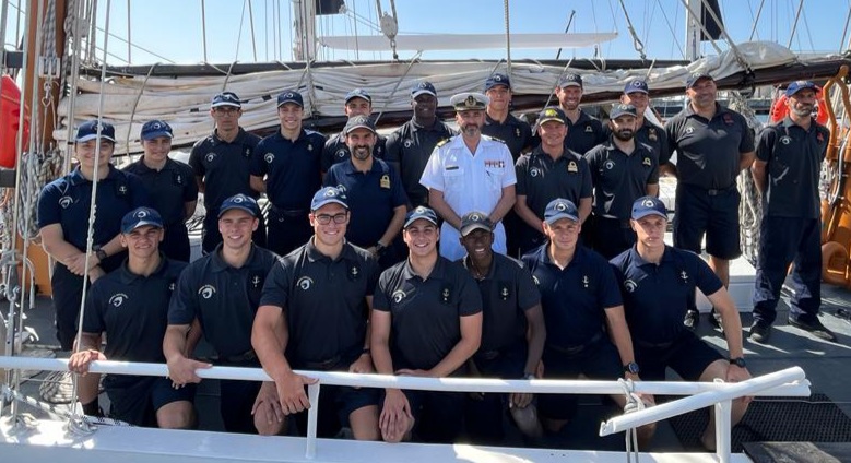 Sul Informação - Navios da Marinha participam em regata oceânica internacional que passa por Portimão