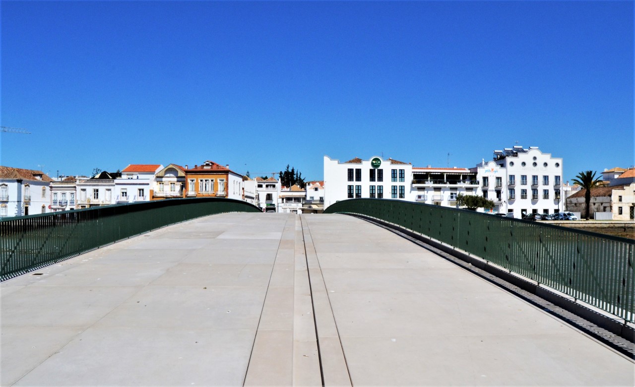 Sul Informação - Nova ponte sobre o Gilão já abriu ao público em Tavira