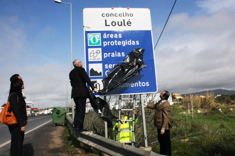 Sul Informação - Duzentos anos depois, foram colocadas placas na nova fronteira entre Faro e Loulé
