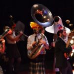 Sul Informação - Trombones, trapézios voadores e trampolins fizeram a festa do novo circo em Monchique