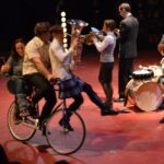 Sul Informação - Trombones, trapézios voadores e trampolins fizeram a festa do novo circo em Monchique