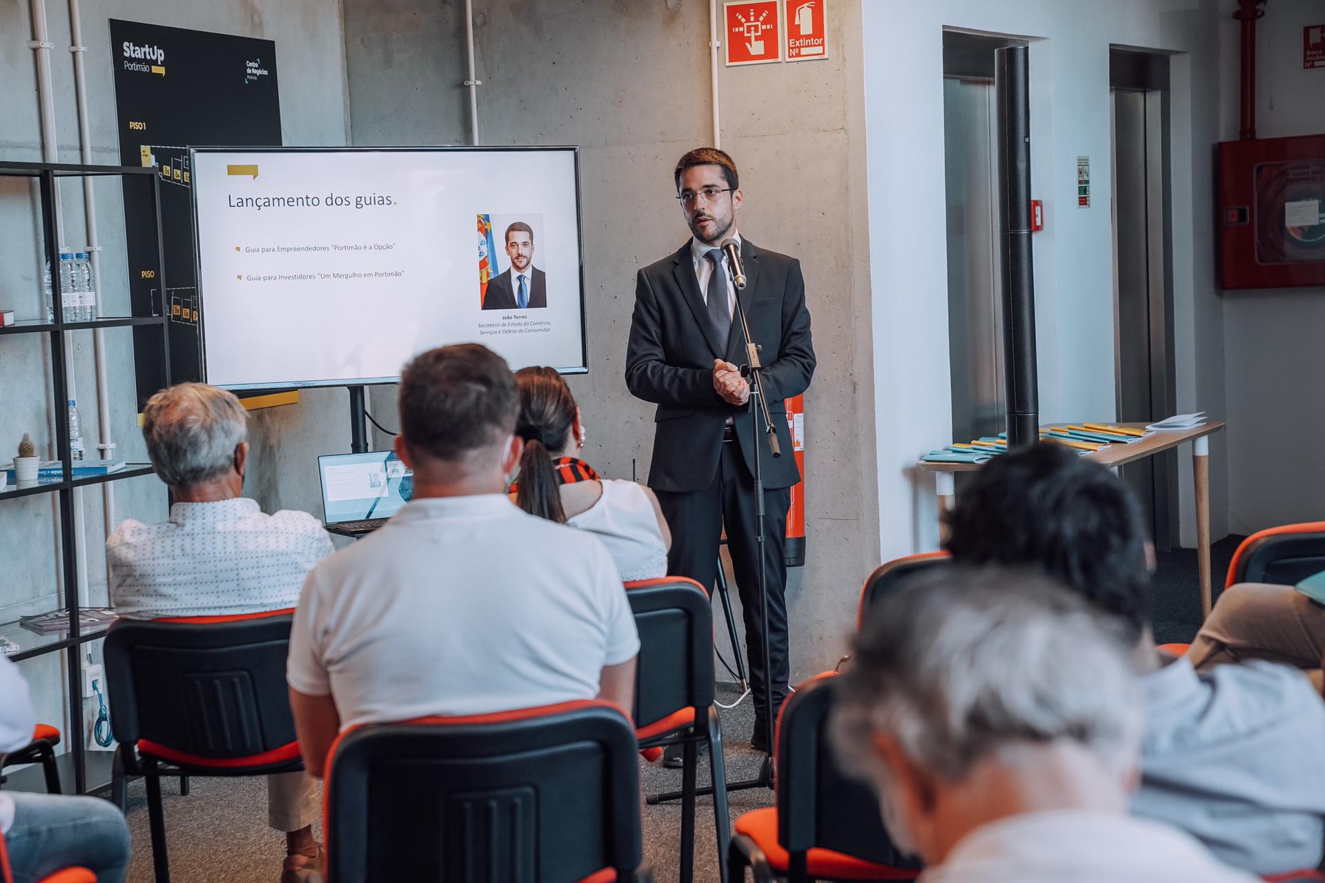Sul Informação - Startup Portimão “oferece” guias de apoio a empreendedores em dia de aniversário
