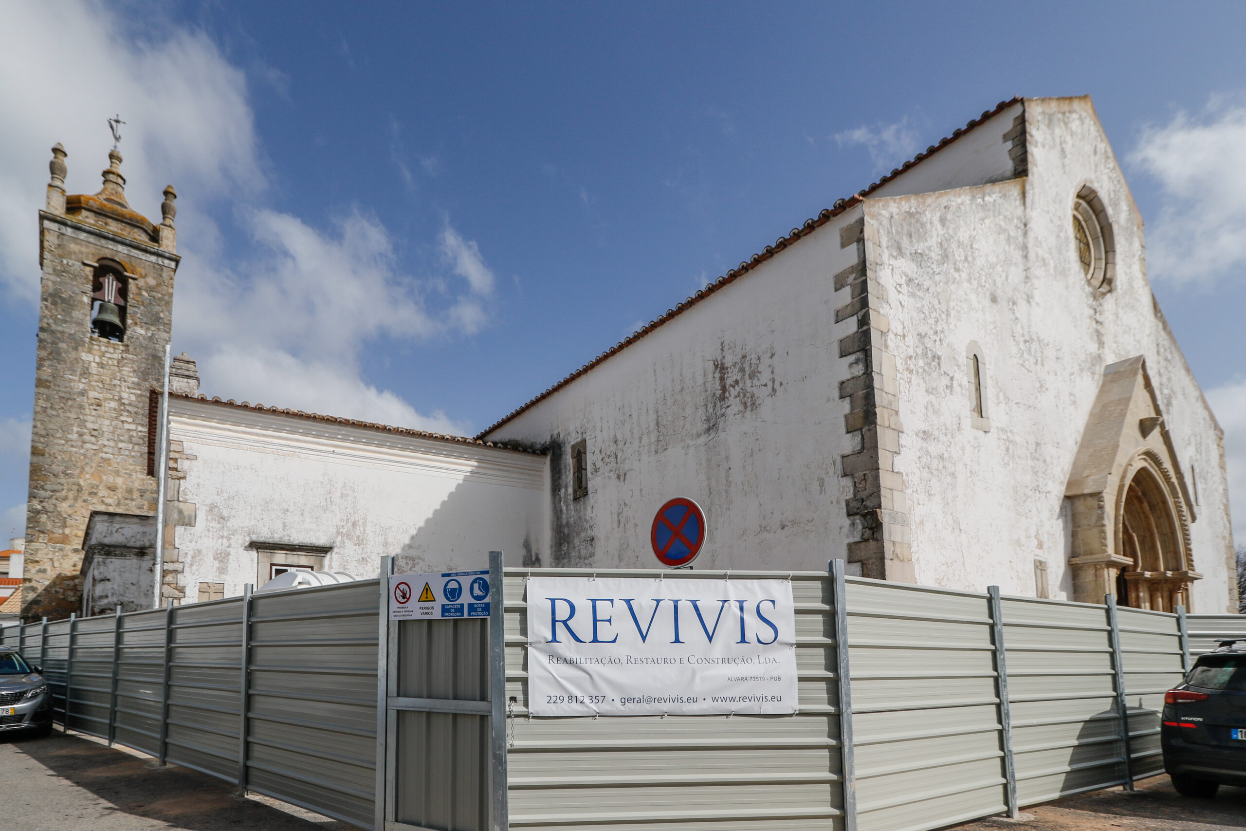Sul Informação - Já começaram as obras na Igreja Matriz de Loulé