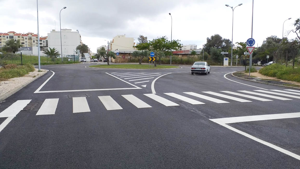 Sul Informação - Trânsito restabelecido na requalificada estrada entre Faro e Mar-e-Guerra