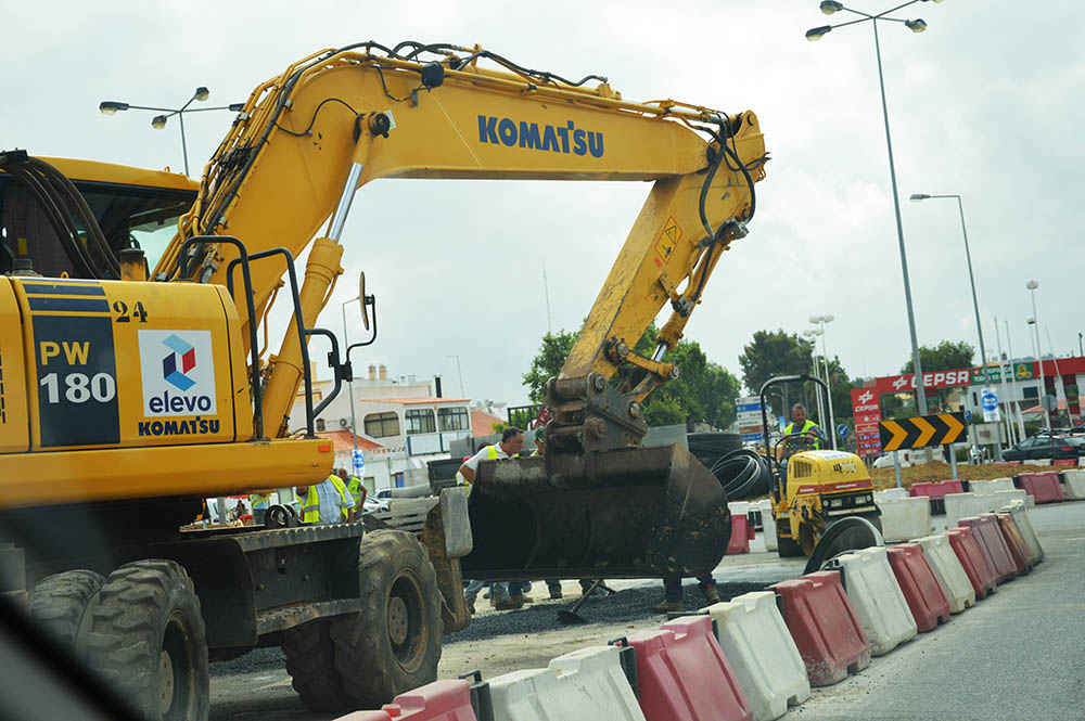 Sul Informação - As obras na EN125 ainda não pararam para o Verão…antes pelo contrário!