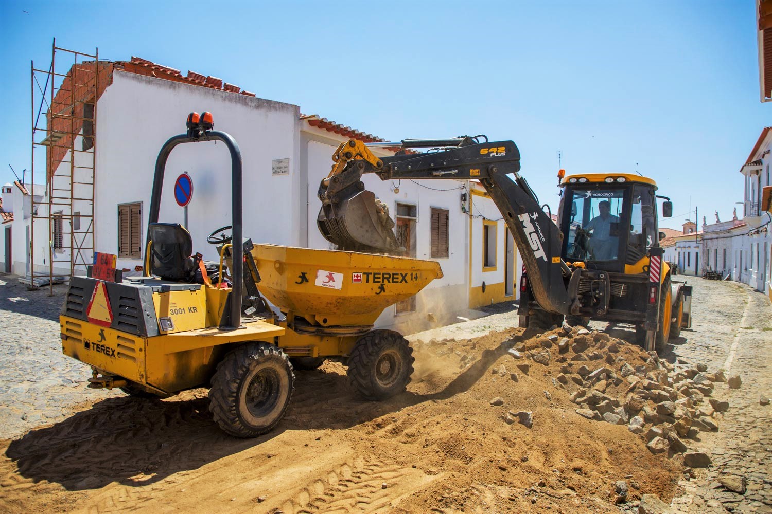 Sul Informação - Remodelação da rede de água em ruas de Safara, em Moura, já arrancou