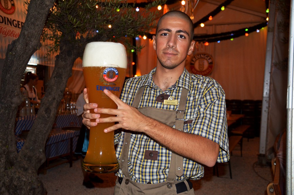 Sul Informação - Oktoberfest com sotaque algarvio traz a verdadeira festa da cerveja alemã ao Vila Vita Biergarten