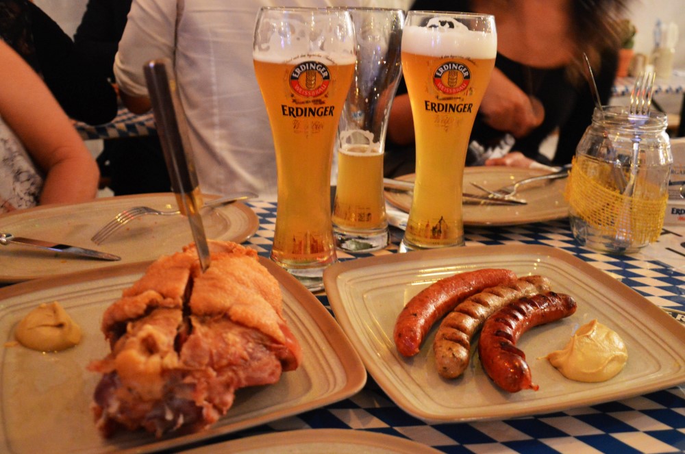 Sul Informação - Oktoberfest com sotaque algarvio traz a verdadeira festa da cerveja alemã ao Vila Vita Biergarten