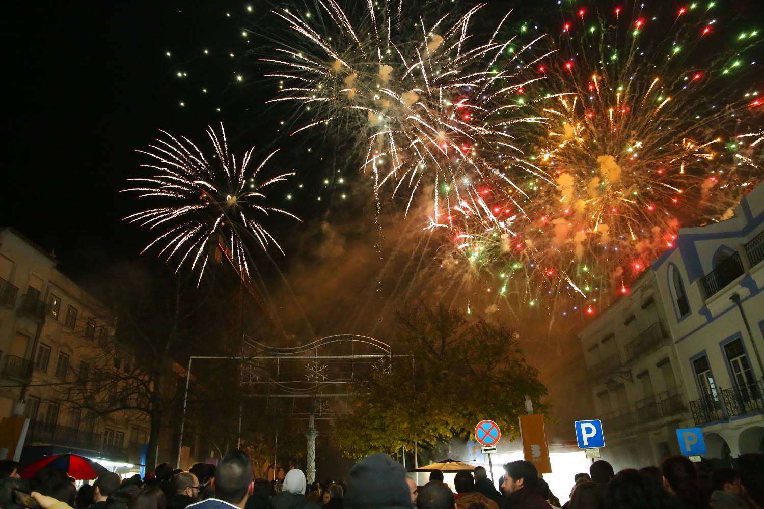 Sul Informação - Verba prevista para fogo de artifício em Beja vai ser doada ao Banco Alimentar