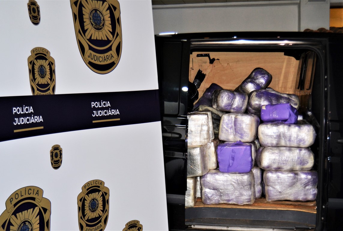 Sul Informação - Apreendida mais de uma tonelada de cocaína que veleiro trouxe para o Algarve