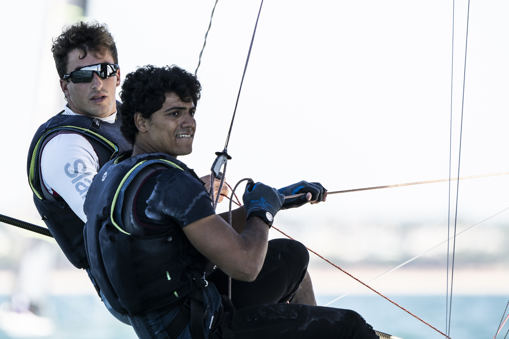 Sul Informação - Europeu de 49er: Pedro Costa e João Bolina caem para 23º da classificação geral em Vilamoura