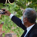 Sul Informação - Marcelo Rebelo de Sousa visita centro histórico de Silves, entre selfies e conversas com turistas