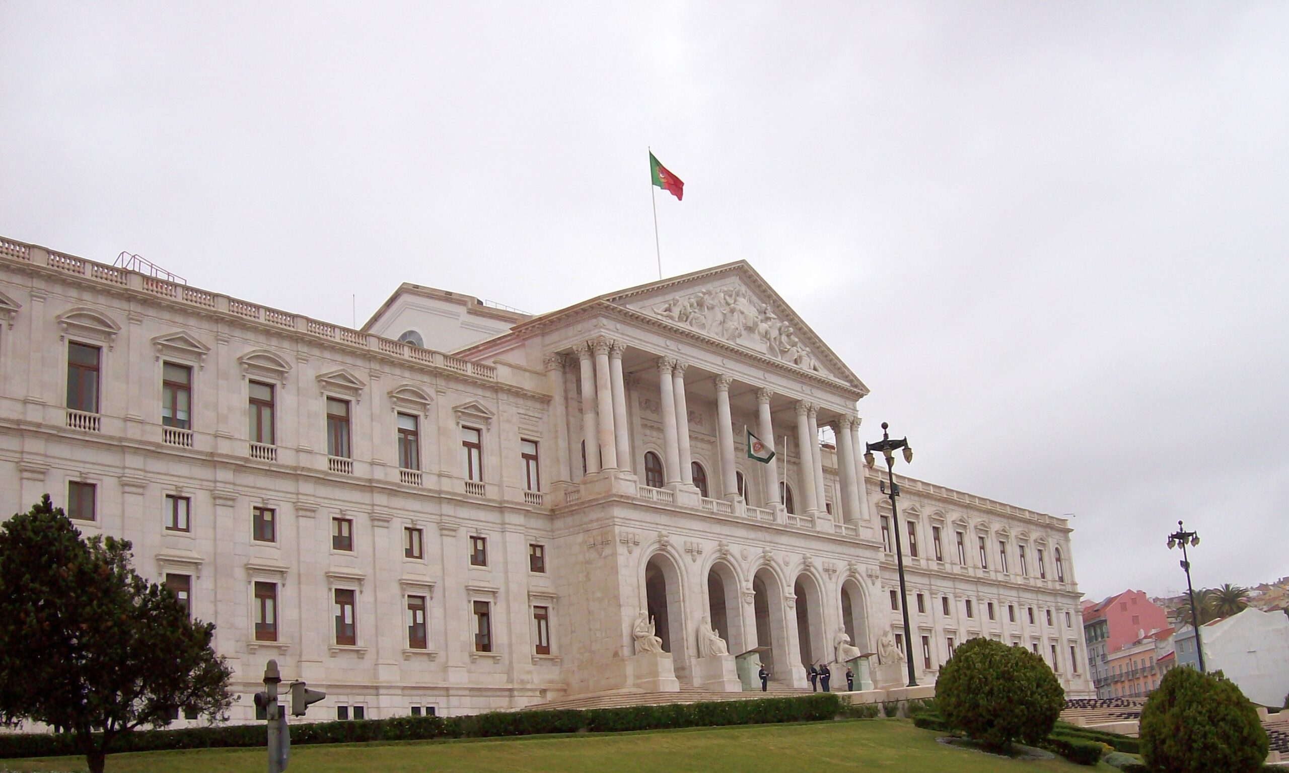 Sul Informação - Orçamento do Estado aprovado com a abstenção da Esquerda e PSD/Madeira