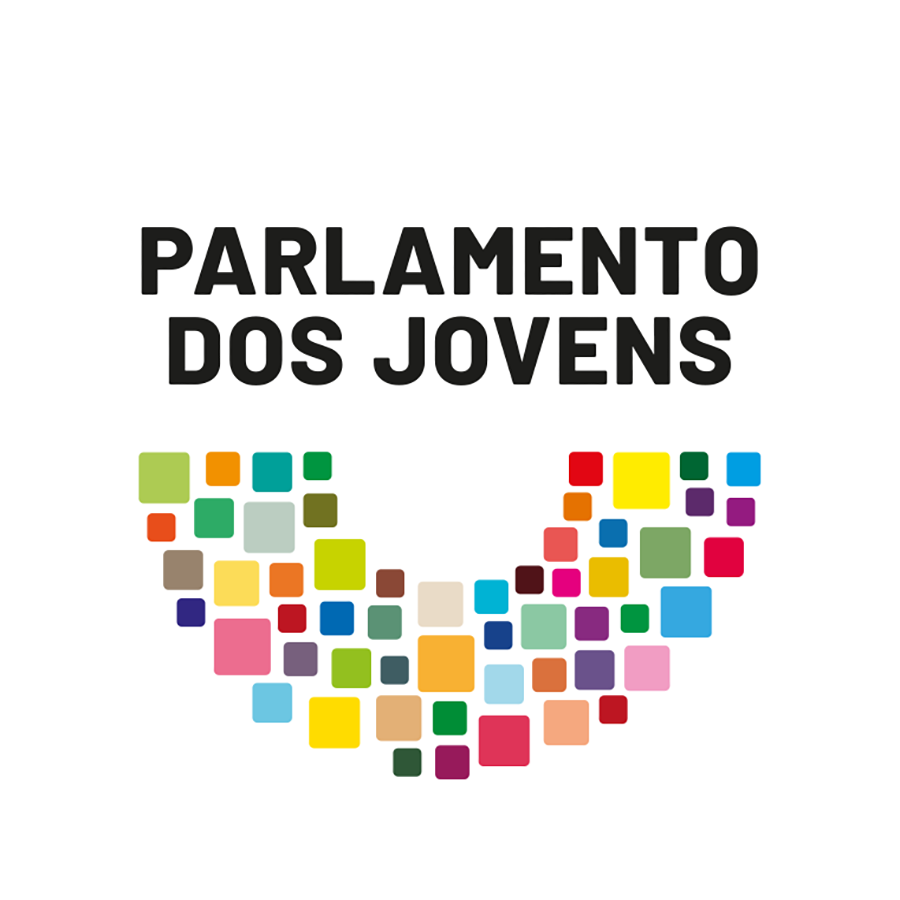 Sul Informação - Se a ditadura cheirava a mofo, a que cheira a democracia?
