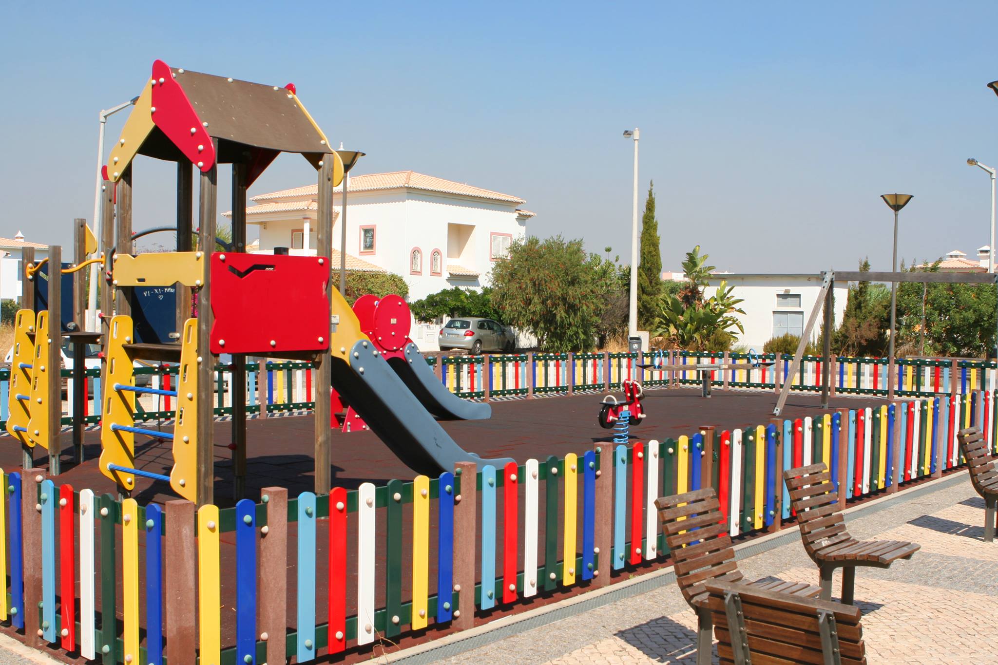 Sul Informação - Câmara de Portimão investe 90 mil euros em parques infantis