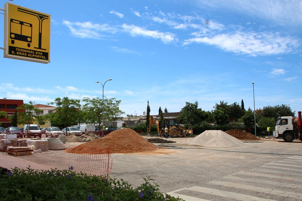 Sul Informação - Sao Brás de Alportel: Obras de ampliação do Parque da Vila já estão no terreno