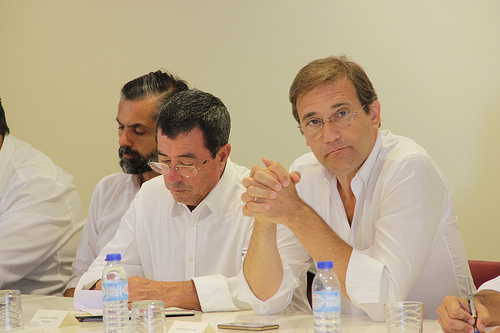 Sul Informação - Passos Coelho desmente entendimento entre António Costa e autarcas para a descentralização