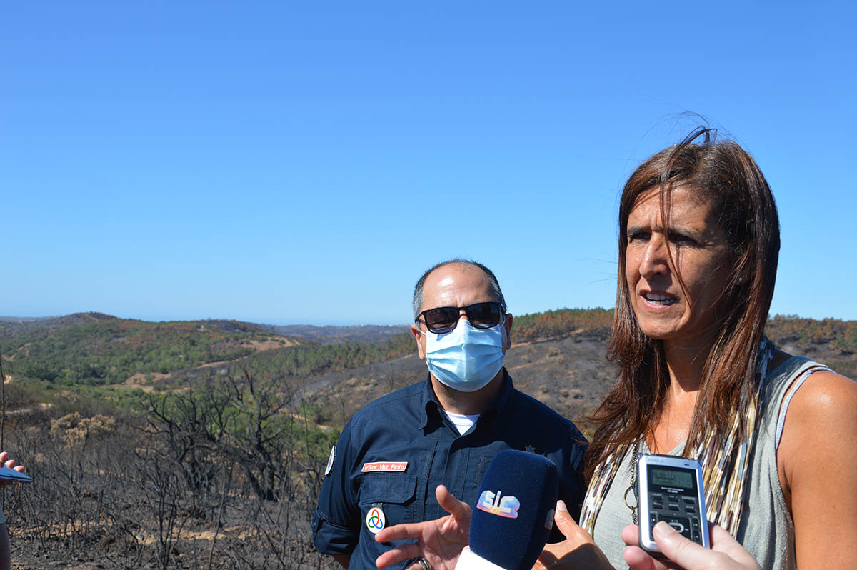 Sul Informação - Patrícia Gaspar participa na cerimónia do 100º aniversário dos Bombeiros de Faro Cruz Lusa