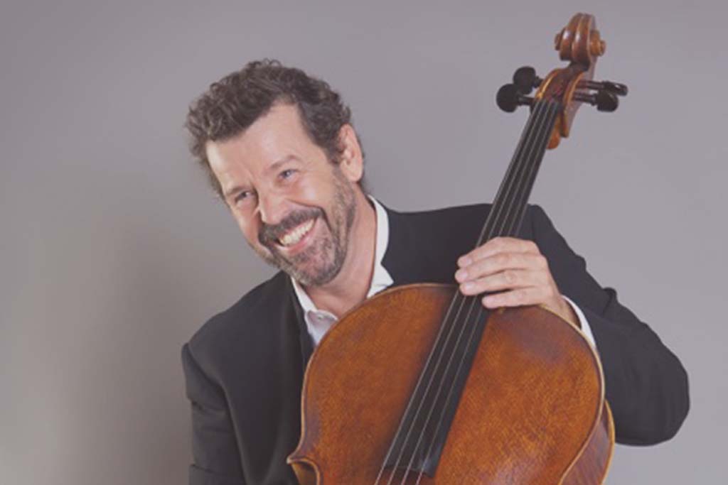 Sul Informação - Violoncelista Paulo Gaio Lima vai encher a Igreja de Vila do Bispo de música