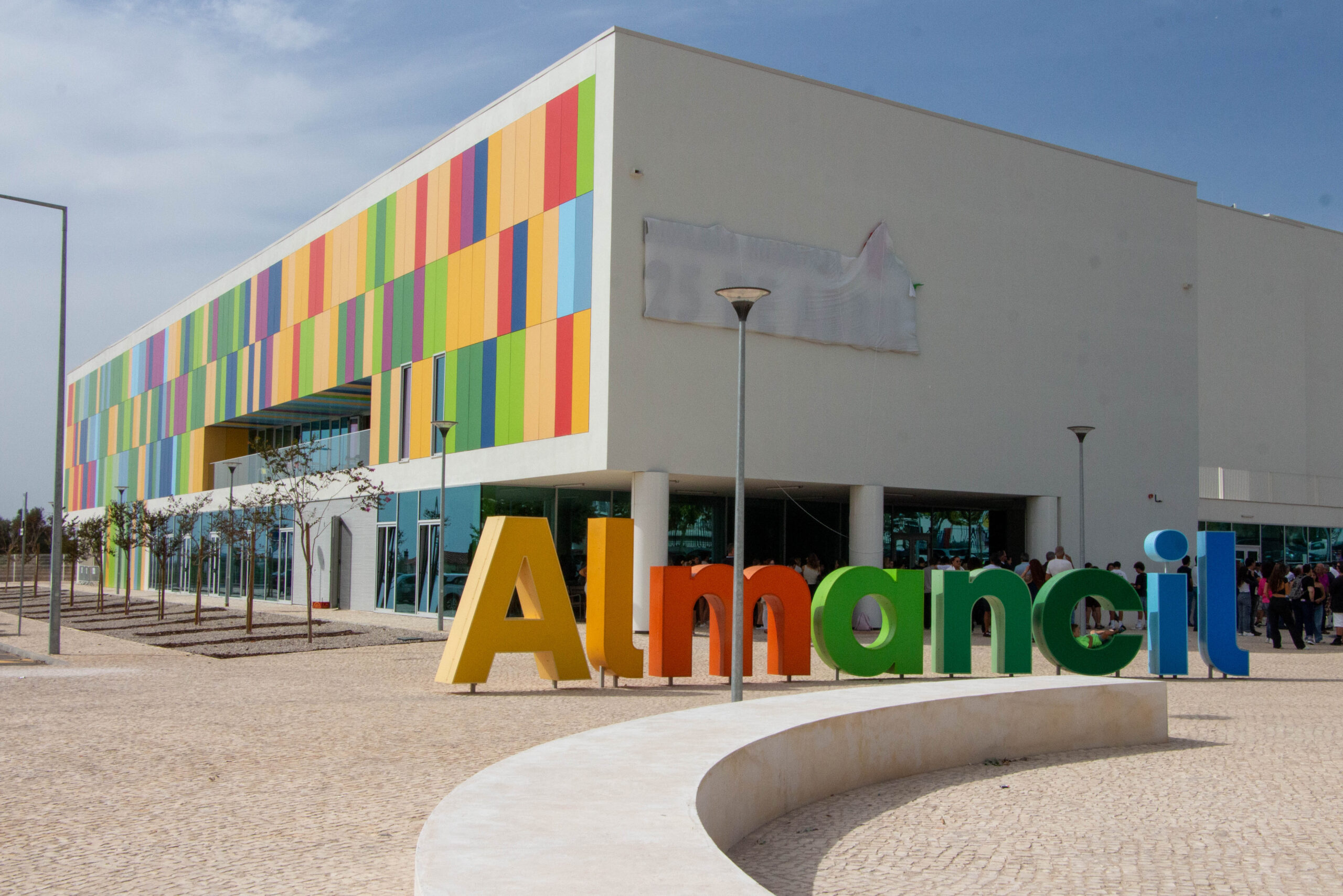 Sul Informação - Pavilhão 25 de Abril, em Almancil, está pronto para juntar pessoas, desporto e cultura