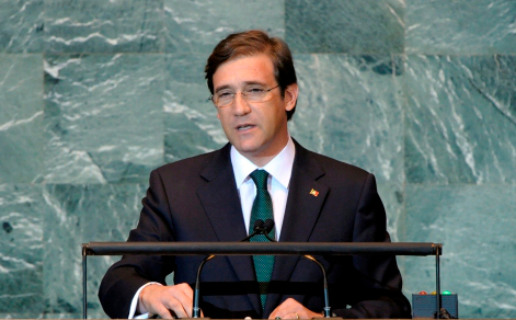 Sul Informação - Primeiro-Ministro anuncia «eliminação» de subsídios de férias e de Natal para funcionários públicos e pensionistas acima dos 1000 euros
