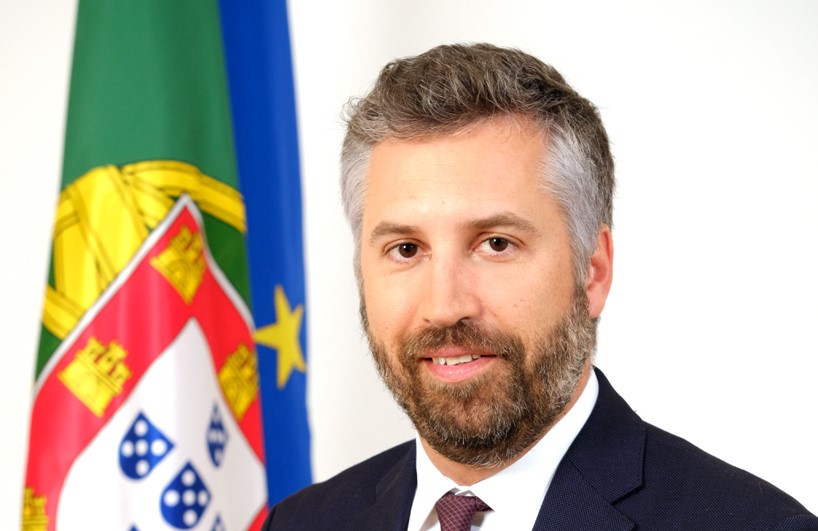 Sul Informação - Ministro diz que setor das obras púbicas pode ser «determinante» para dinamizar economia