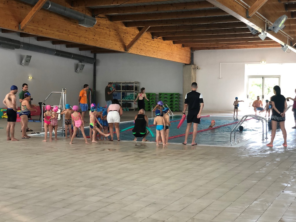 Sul Informação - Dia aberto encerra ano letivo nas piscinas de São Brás