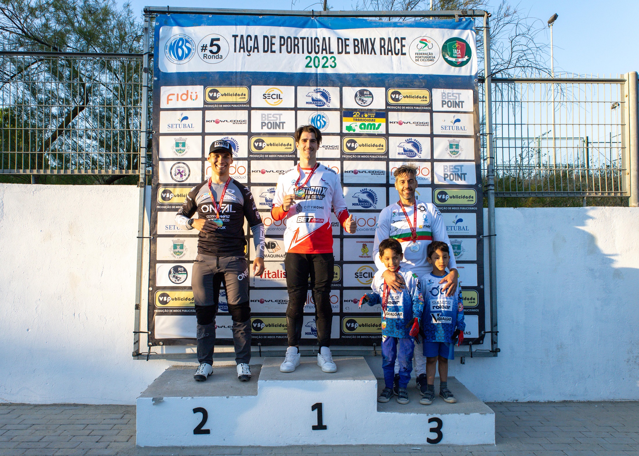 Sul Informação - Bernardo Rocha do Team BMX Quarteira e Rita Xufre vencem prova da Taça de Portugal