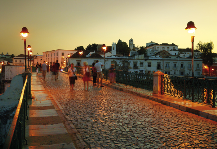 Sul Informação - Turismo do Algarve leva jornalistas e operadores turísticos a «redescobrir» Tavira