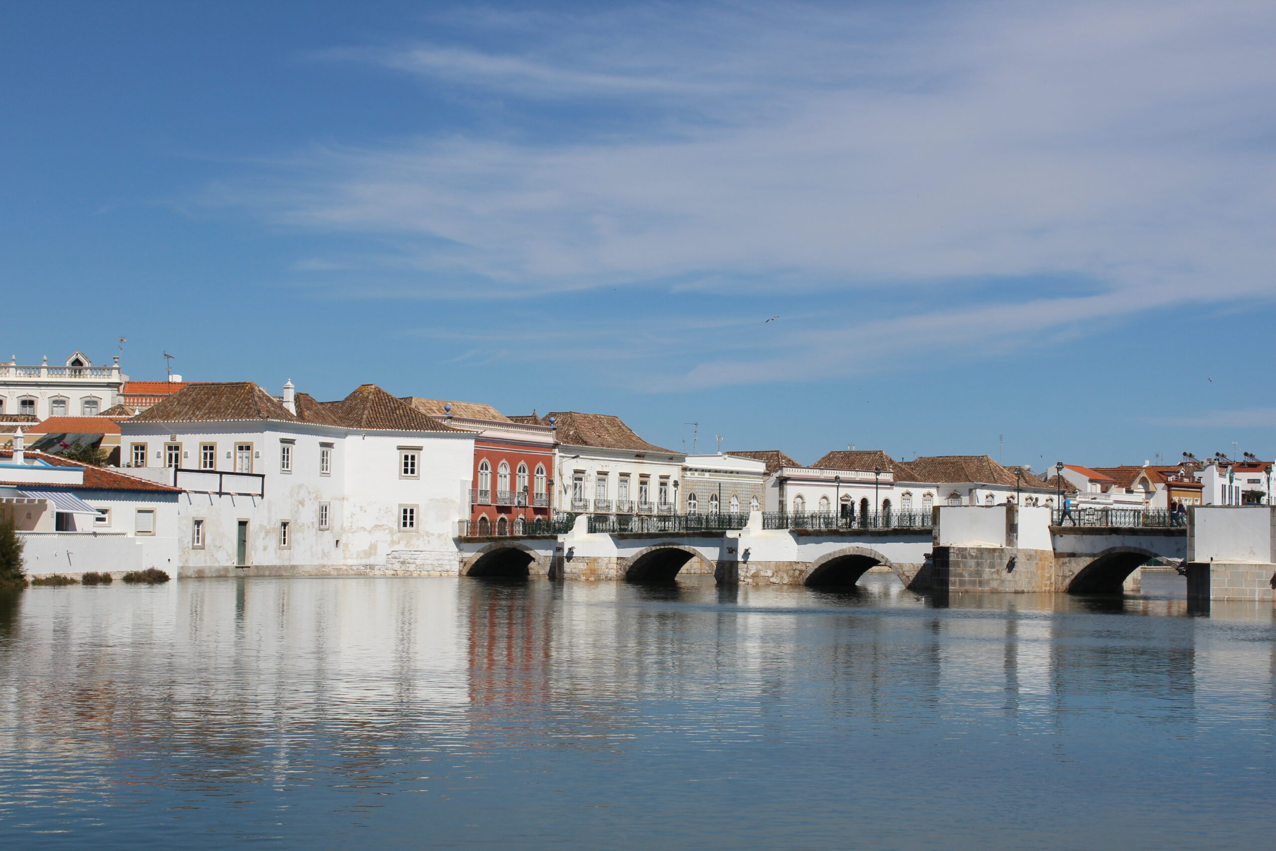 Sul Informação - Tavira convida a correr “entre pontes”