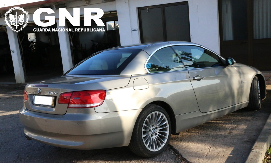 Sul Informação - Jovens que furtaram carro em Alvor apanhados em flagrante pela GNR
