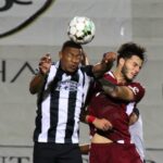 Sul Informação - Portimonense fez pela vida mas ficou-se pelo empate contra o Famalicão
