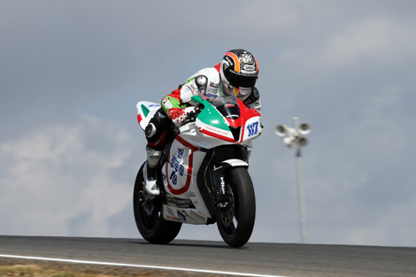 Sul Informação - Miguel Praia teve dia positivo na estreia com a Ten Kate Honda no Autódromo do Algarve