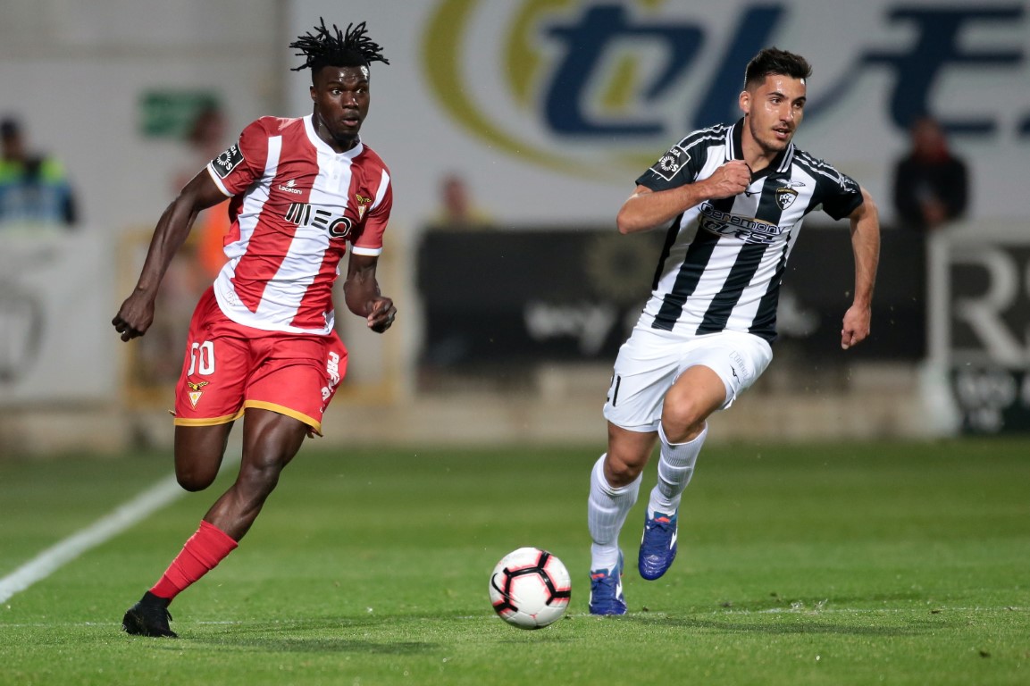 Sul Informação - Portimonense não vence Aves, mas quebra série de derrotas