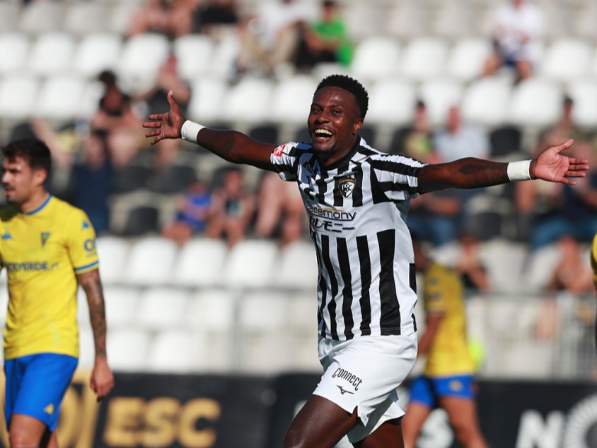 Sul Informação - Meses depois, Portimonense voltou a vencer em casa para a I Liga