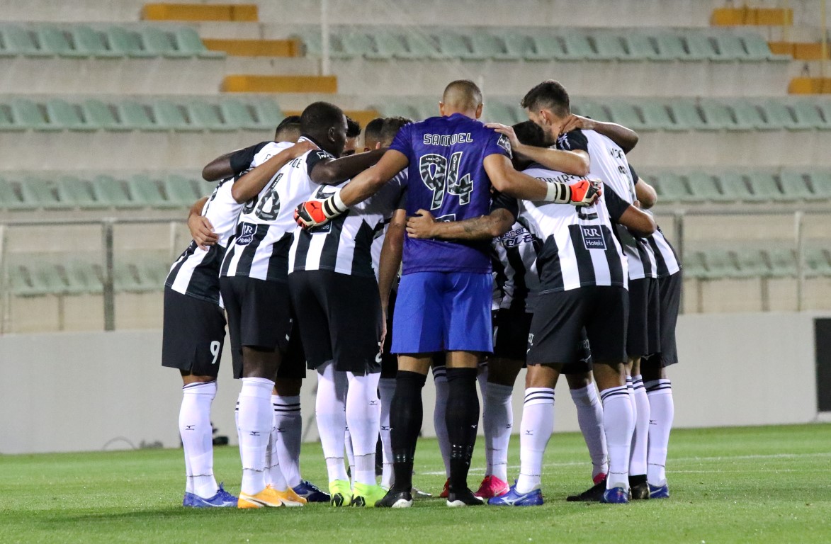 Sul Informação - Samuel defende penálti e evita que Portimonense comece a época com derrota