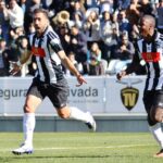 Sul Informação - Fotogaleria: Goleada por 4-0 ao Sporting B permitiu festa rija em Portimão