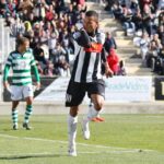 Sul Informação - Fotogaleria: Goleada por 4-0 ao Sporting B permitiu festa rija em Portimão