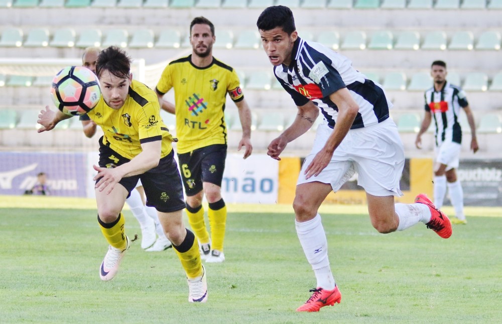 Sul Informação - Fotogaleria: Bastou um golo para Portimonense voltar às vitórias