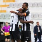 Sul Informação - Fotogaleria: Vitória no dia em que todos os jogadores do Portimonense eram “Vítor Oliveira”