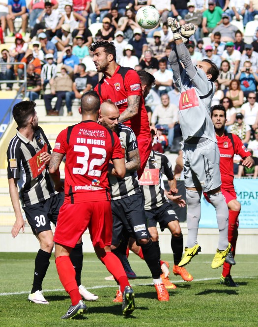 Sul Informação - FOTOGALERIA: Portimonense empata com Penafiel mas mantém 3º lugar