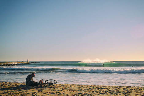 Sul Informação - Praia da Rocha brilha em site norte-americano de surf