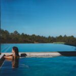 Sul Informação - Praia do Canal Nature Resort, em Aljezur, nomeado para prémio de arquitetura Mies van der Rohe