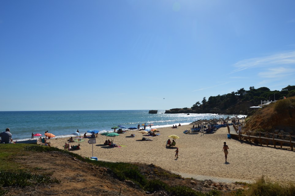 Sul Informação - Albufeira propõe percursos “Era uma vez uma praia…” para conhecer geodiversidade